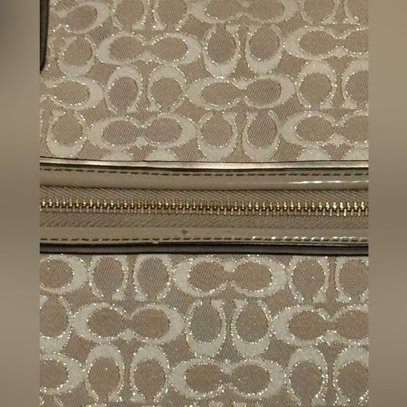 Coach ⭐️🎬See Video Poppy East West Signature Beige Satchel Bag 26426 w/ COA - Picture 7 of 16